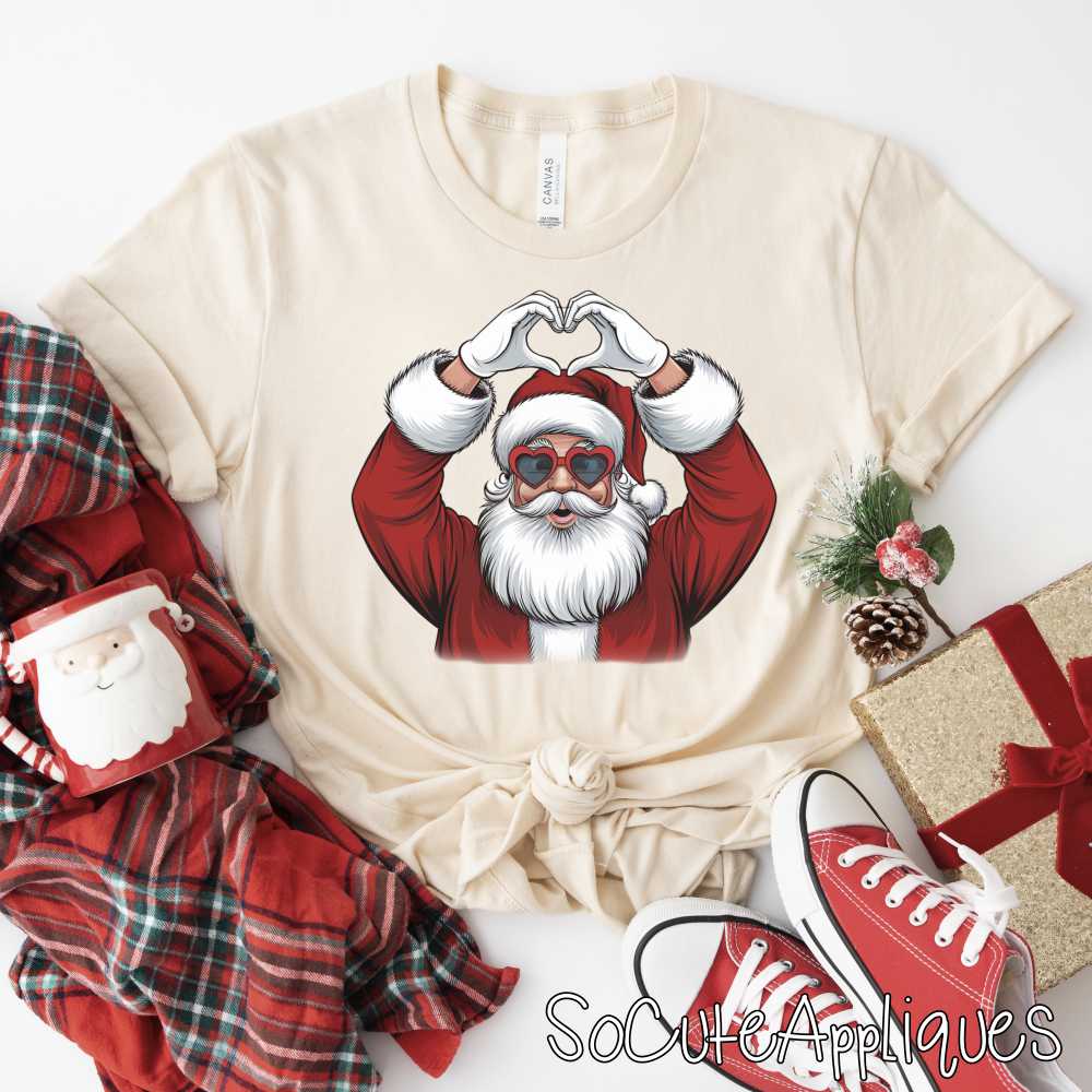 Santa heart hands *DTF* Transfer