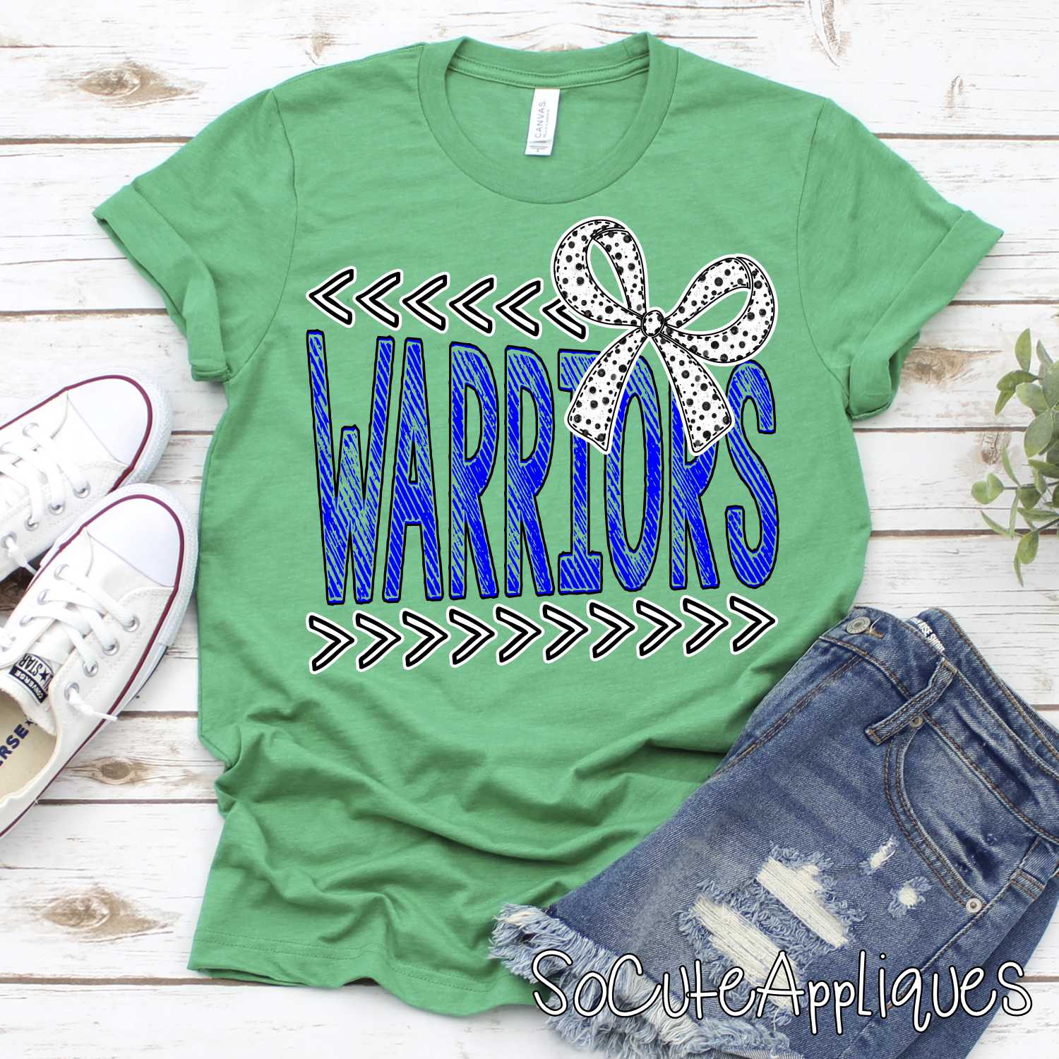 MOCKUP mascot between hashes polka do bow *MOCKUP* - Image 4