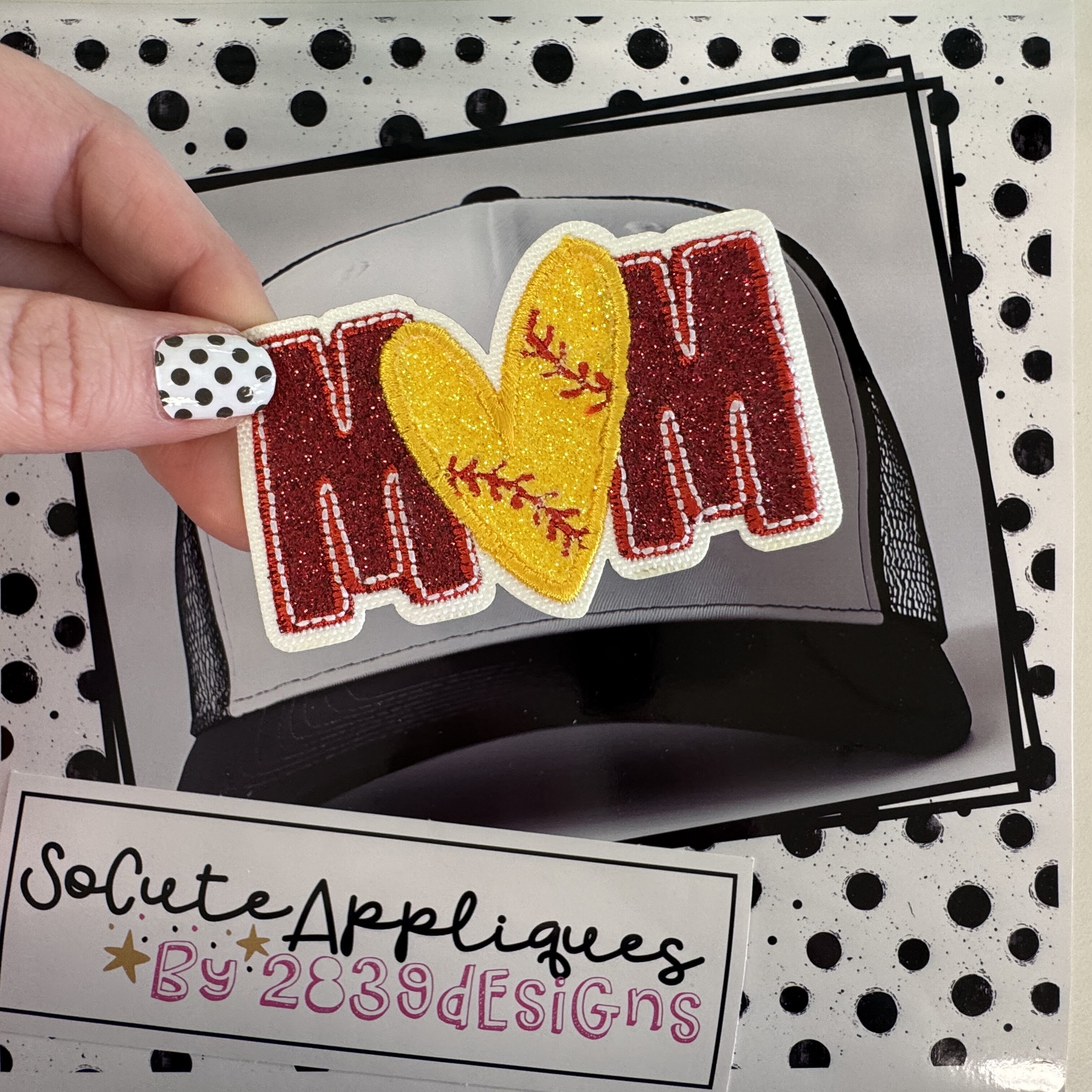 Mom heart O *HAT PATCH* You pick colors